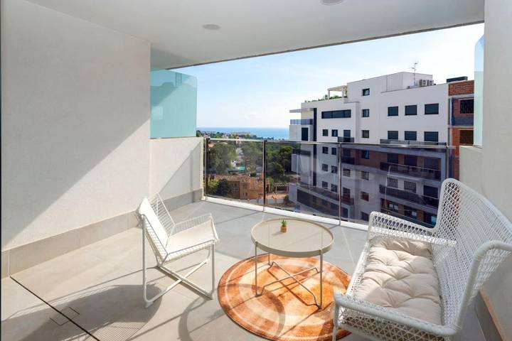 Ferienwohnung für 4 Personen, mit Whirlpool und Garten sowie Balkon und Pool - 1