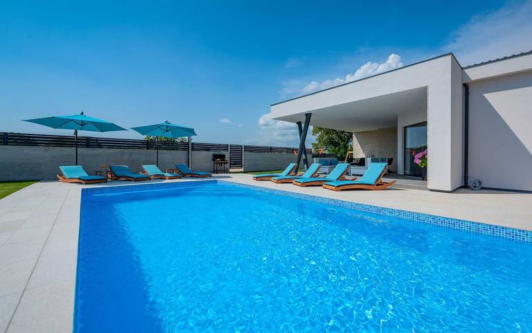 Villa Bambina mit beheiztem Pool in Marčana, Südküste Istrien