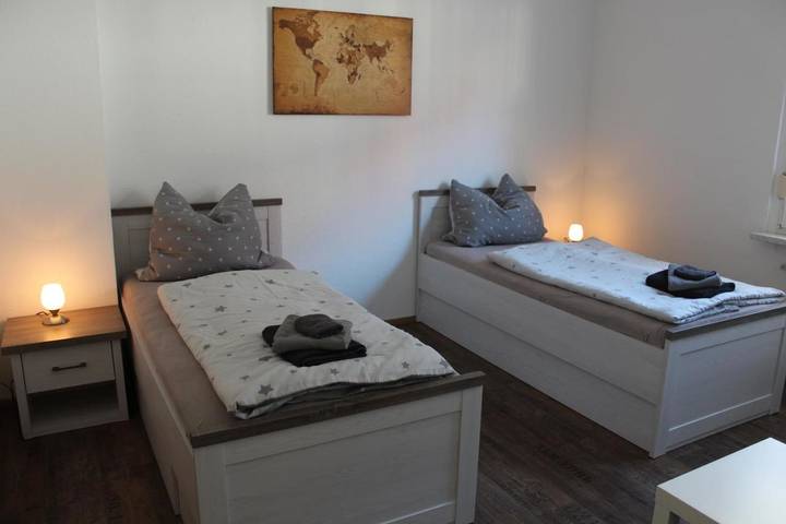 Ferienwohnung für 9 Personen, mit Terrasse in Apolda