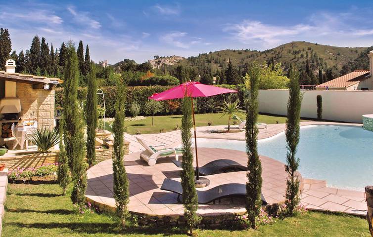 Casa de vacaciones para 6 personas, con terraza además de jardín y piscina - 1