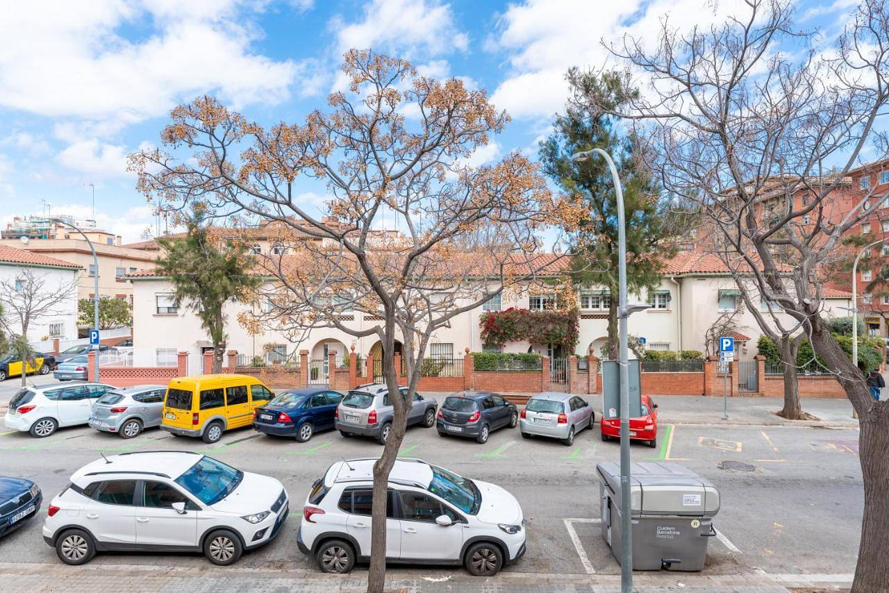 Three-Bedroom Townhouse in Barcelona Zentrum, Barcelona