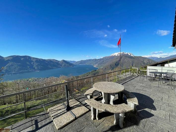 Ferienhaus für 6 Personen, mit Garten und Terrasse in Locarno