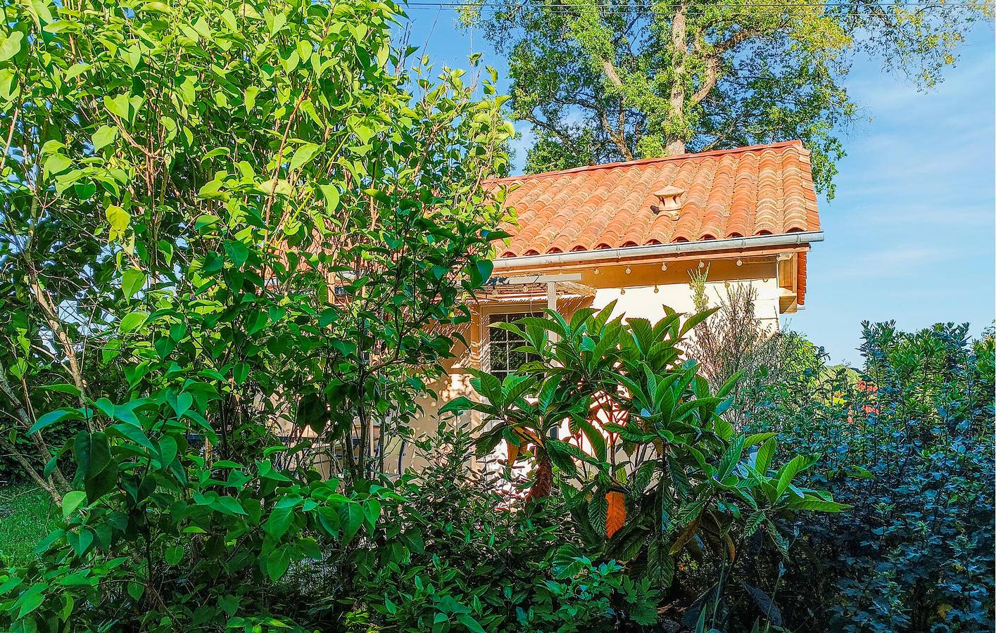 Appartement confortable dans le jardin avec WiFi et parking in Saint-André-d'Allas, Périgord Noir