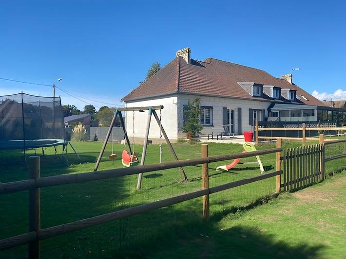 Gîte pour 5 personnes, avec jardin et terrasse