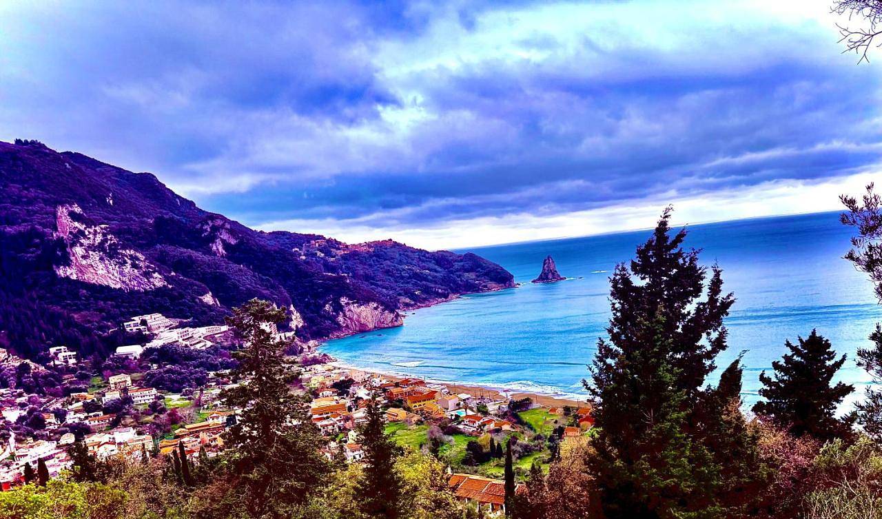 Travellers Beautiful Elen Agios Gordios Sea in Agios Gordios, Corfou