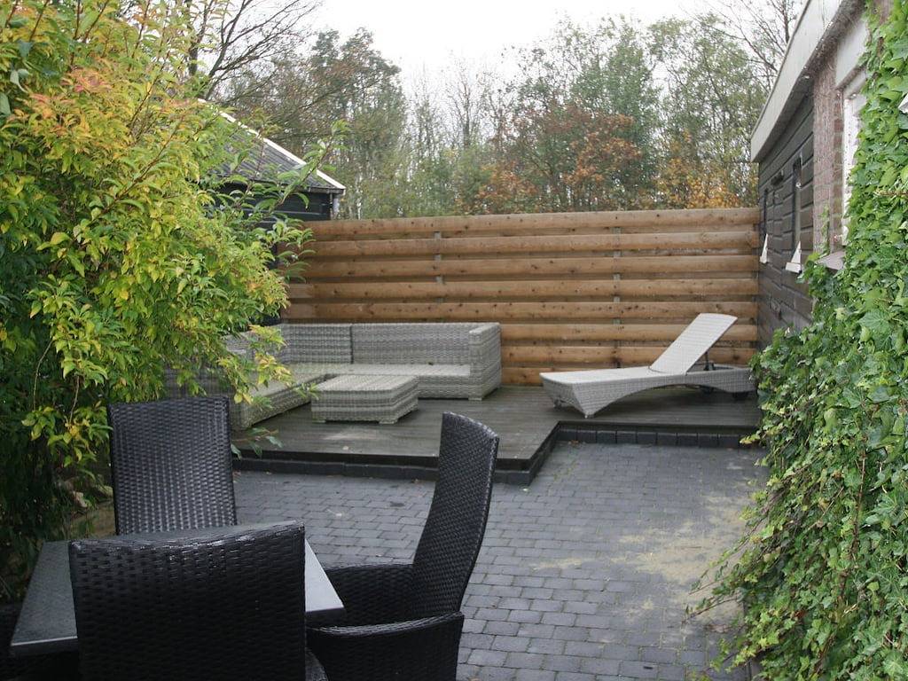 Ferienhaus in wierum mit Schwimmbecken in Dongeradeel, Niederländische Nordsee