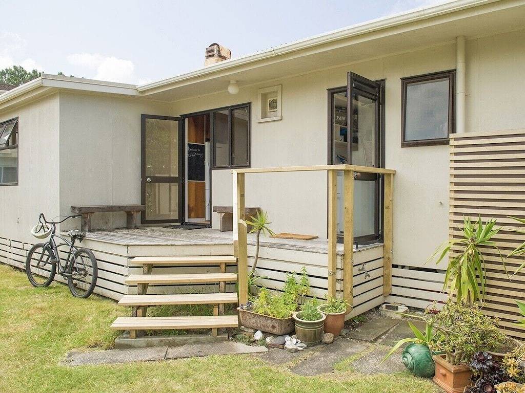 Weinlese Pohutukawa - Whangamata Bach in Whangamata, Waikato