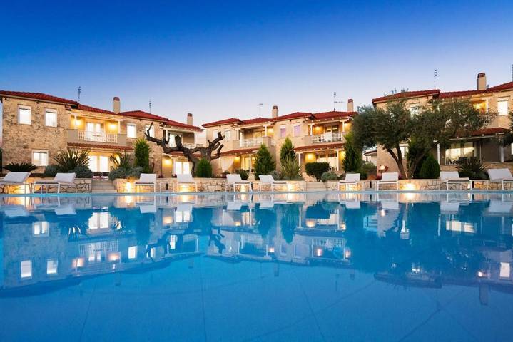 Villa mit pool für 6 Personen, mit Ausblick und Garten sowie Pool, kinderfreundlich in Chalkidiki