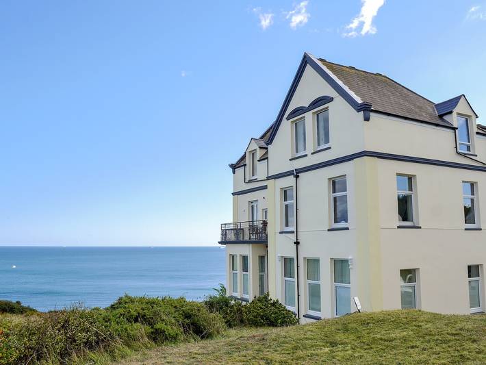 Holiday rental for 6 people in The Lizard Peninsula