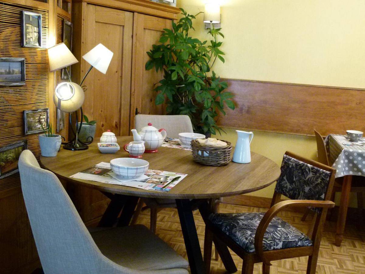 Family Chalet in Yvré-l'Évêque, Sarthe