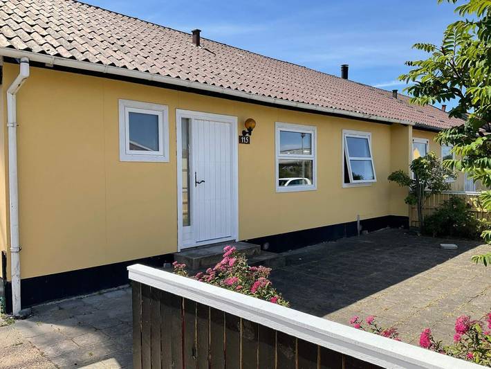 Feriehus for 8 personer, med hage og terrasse, dyr tillatt i Danmark