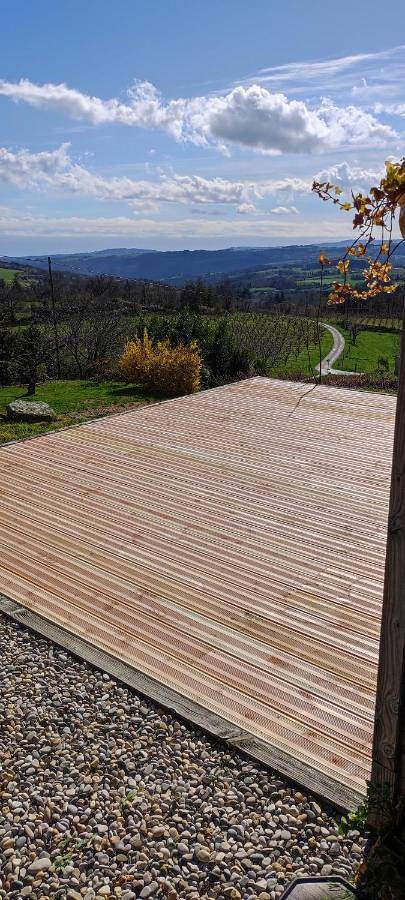 Gîte pour 5 personnes, avec jardin ainsi que terrasse et vue, animaux acceptés à Bozas - 4