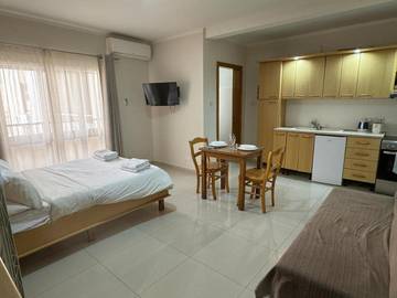 Cottage pour 4 personnes, avec terrasse dans Qawra