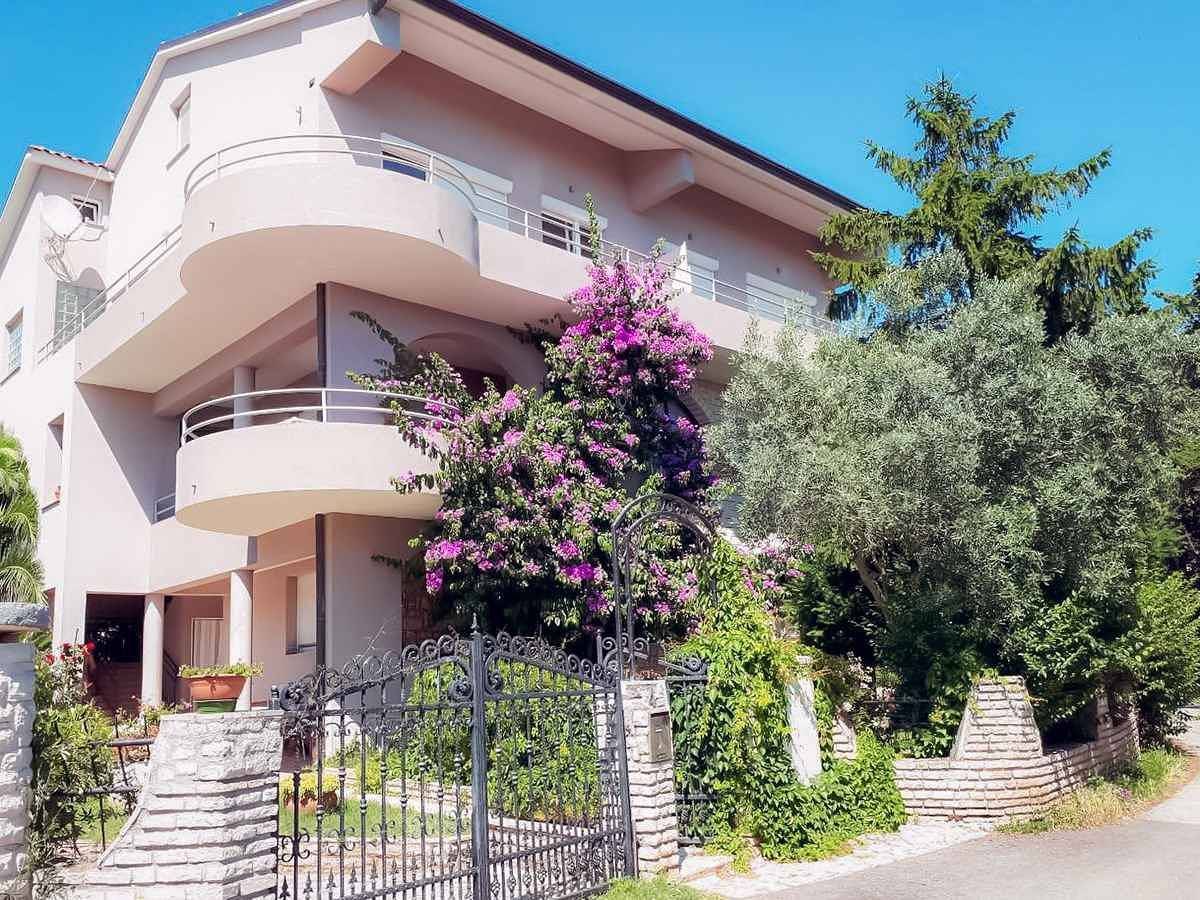 Appartamento vacanze a Medolino a partire da 115€ a notte