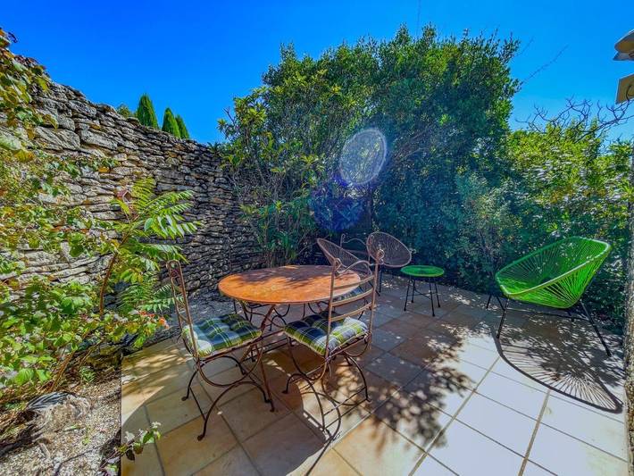 Gîte pour 4 personnes, avec piscine ainsi que jardin et vue dans Village de Gordes - 4
