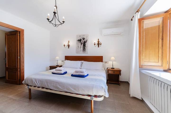 Finca für 10 Personen mit Grill, Pool, Wlan und 5 Minuten von Cala D'or in s'Horta, Felanitx