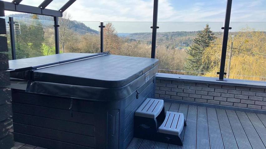 Location de vacances pour 9 personnes, avec jacuzzi et jardin à Hotton - 2