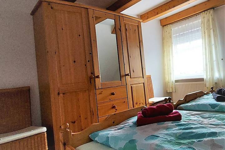 Ferienwohnung für 5 Personen, mit Terrasse und Garten in Upgant-Schott - 3