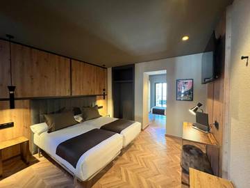 Hôtel pour 2 personnes, avec vue et terrasse, animaux acceptés dans Encamp