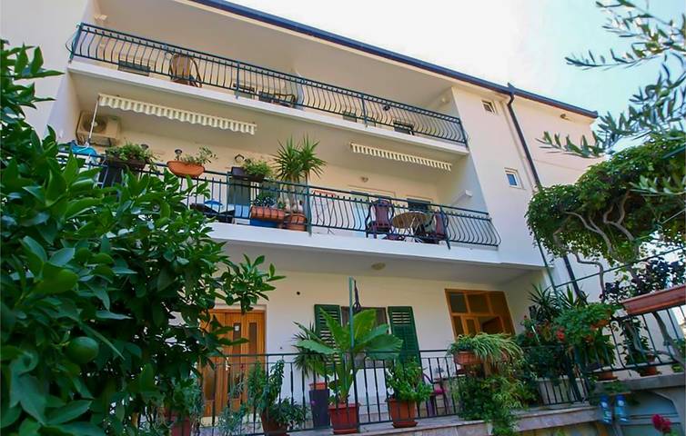 Apartament wakacyjny dla 4 osób w Gradac