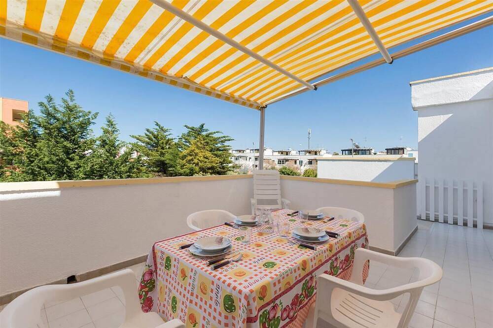 Ganze Wohnung, 1091 Appartamento Calò Primo Klavier in Lido Marini, Golf von Tarent