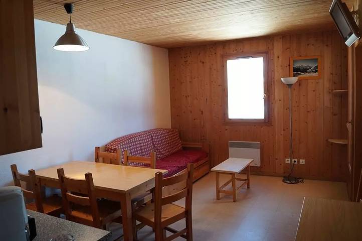Ganze Wohnung, Wohnung im Chalet in der Nähe der Pisten und Skischule in Saint-Jean-d'Arves, Region Saint-Jean-de-Maurienne