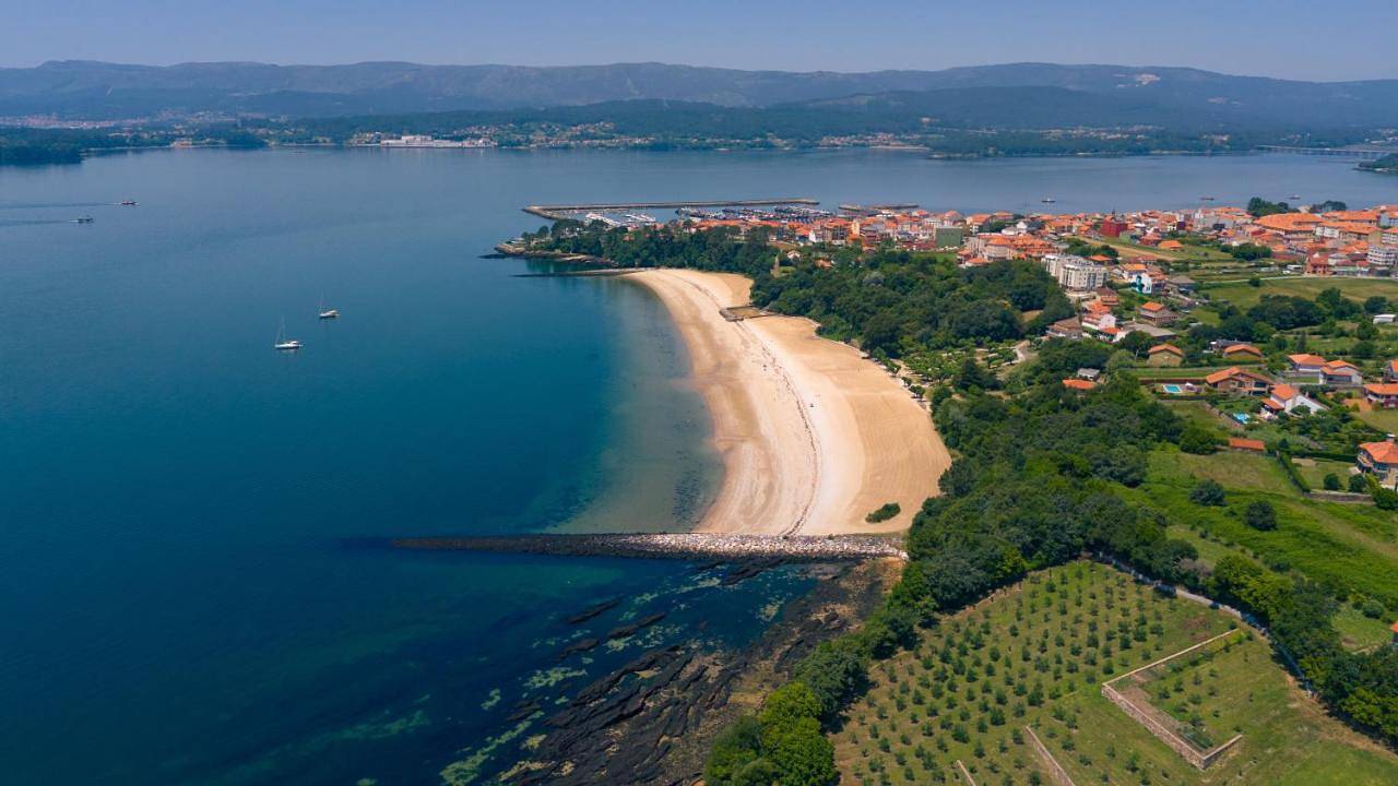 Bell Xl Tent in Praia do Tronco (Rianxo), Rianjo