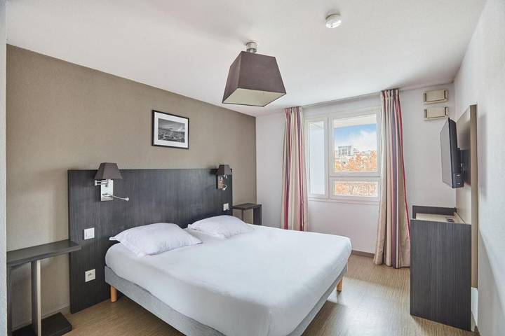 Apartahotel para 2 personas, con terraza en Marsella