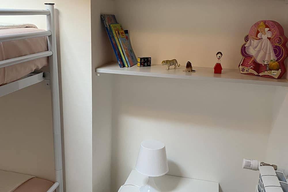 Apartamento entero, Detached house and outdoor terrace in Playa Mondello, Palermo