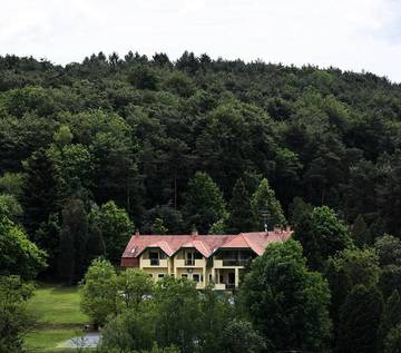Cottage pour 2 personnes, avec sauna ainsi que jardin et jacuzzi dans Szentgotthard