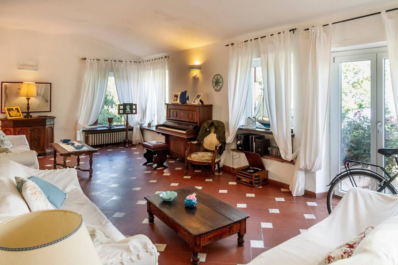 Villa luce con vista panoramica e giardino in Porto Santo Stefano, Provincia de Grosseto