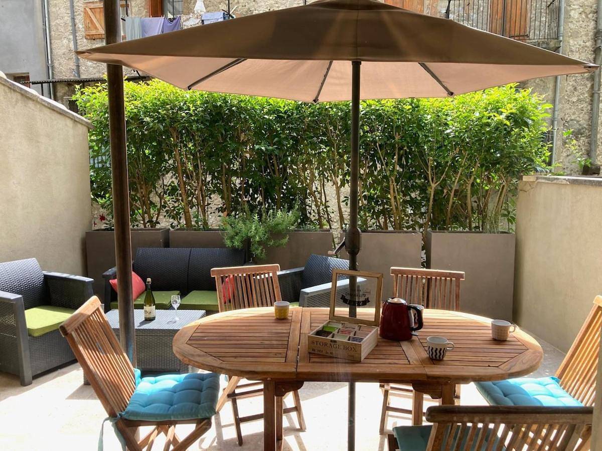 Appartement entier, Agréable T2 calme centre-ville d'Annot in Annot, Région Castellane
