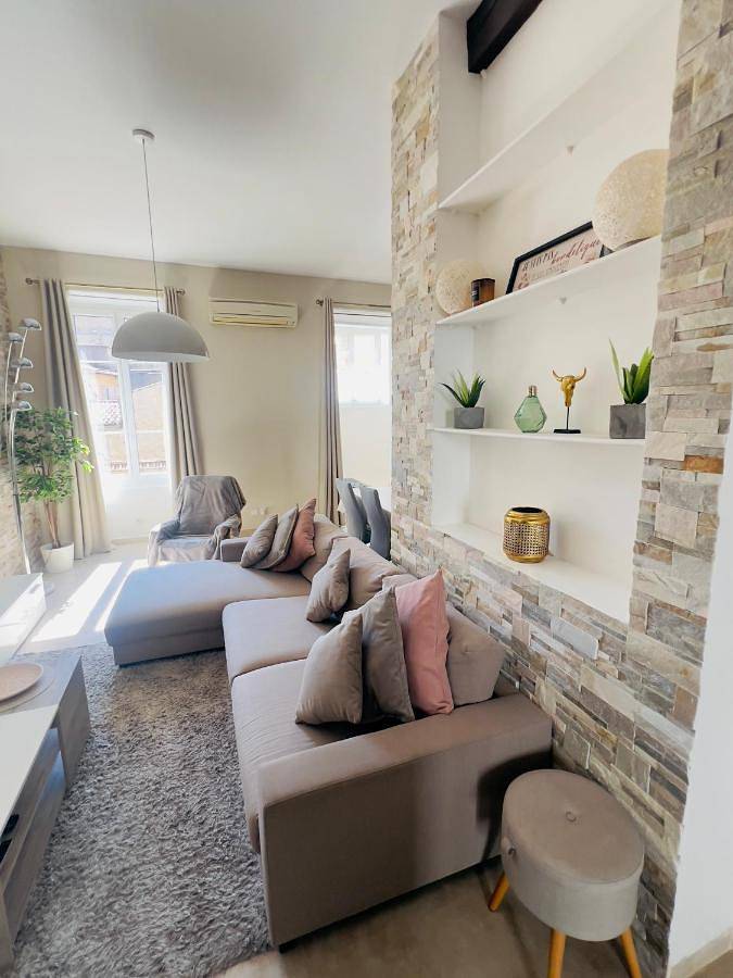 Gîte pour 7 personnes, avec vue, animaux acceptés dans Théâtre antique d'Orange - 4