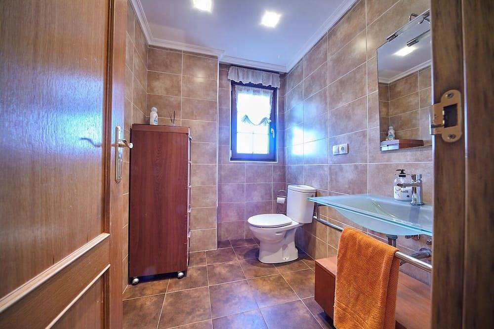 Privatunterkunft · Sierra · 3 Schlafzimmer · 4 Betten · 3 Badezimmer in Ruiloba, Kantabrische Küste
