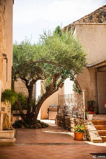 Gîte pour 4 personnes, avec terrasse à Montfrin