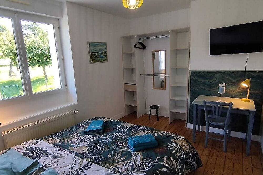 Casa campestre tranquila con wifi y mascotas permitidas, cerca de sitios culturales in Villedieu-les-Poêles, Côte de la Déroute