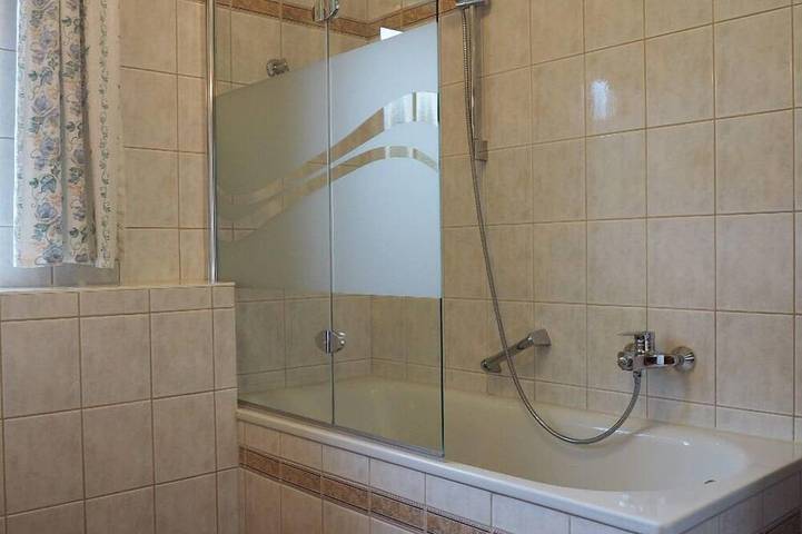 Ganze Wohnung, Gemütliches 1-Zimmer-Appartement mit Südbalkon in Lohberg, Ostbayern