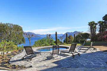 Villa pour 14 personnes, avec jacuzzi ainsi que jardin et balcon à Comune di Stresa