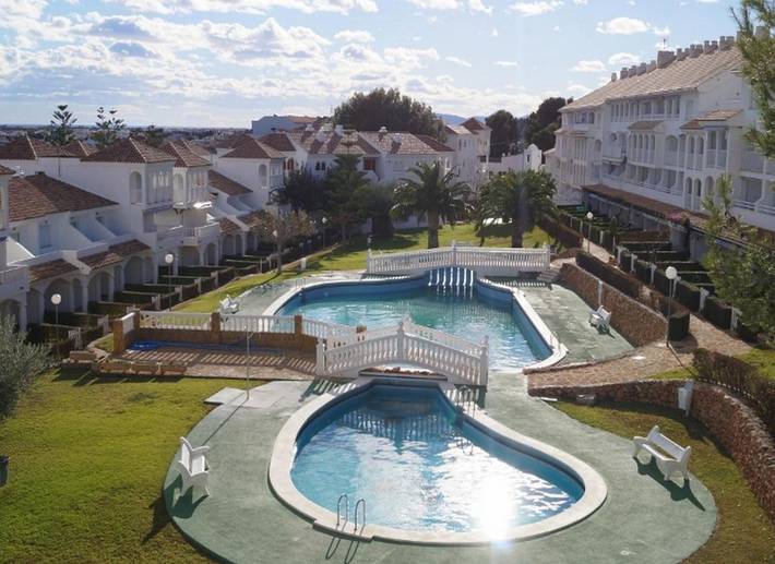 Vakantiewoning voor 6 personen, with tuin and kinderzwembad as well as uitzicht and zwembad in Alcossebre