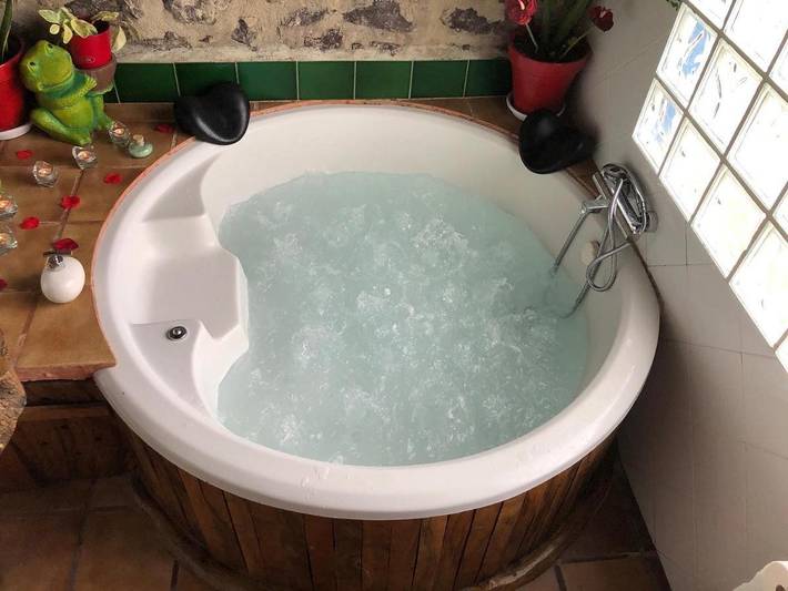 Casa rural para 12 personas, con Jacuzzi y Terraza además de Piscina y Vistas en Xert