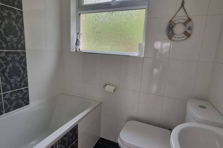 Appartement entier, Fantastique appartement penthouse au bord du lac avec balcon in Newquay, Cornouailles