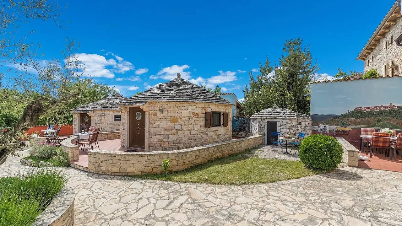 Ganze Ferienwohnung, Ferienwohnung für 2 Personen (27 m²) in Sveti Lovreč Pazenatički in Medaki, Istrien