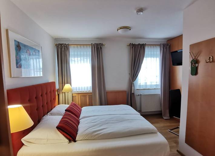 Ferienwohnung für 2 Personen, mit Seeblick und Garten sowie Sauna und Ausblick, kinderfreundlich am Ossiacher See - 4