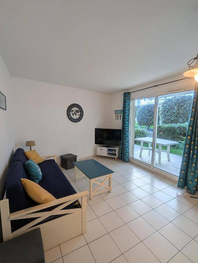 Gîte pour 6 personnes, avec piscine ainsi que jardin et sauna dans Plage Trez-Hir - 2