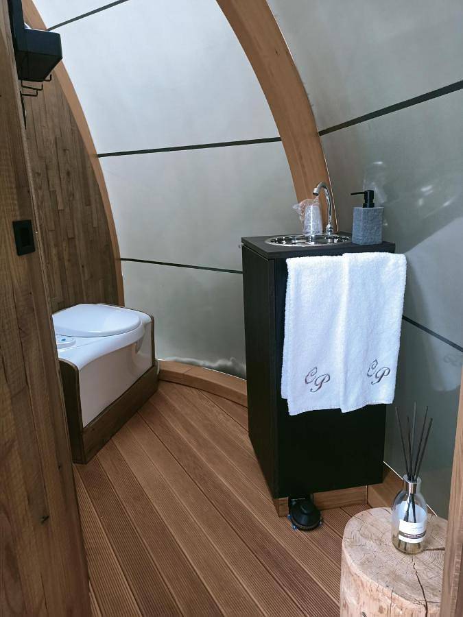 Station pour 2 personnes, avec vue ainsi que terrasse et sauna, animaux acceptés dans Passo Del Tonale - 4