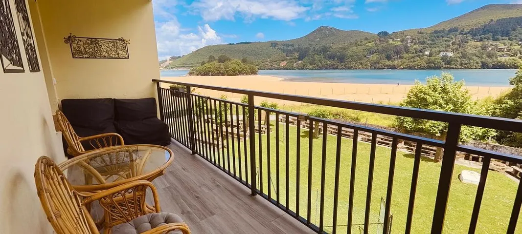 Apartamento de vacaciones para 6 personas, con vistas y terraza - 1