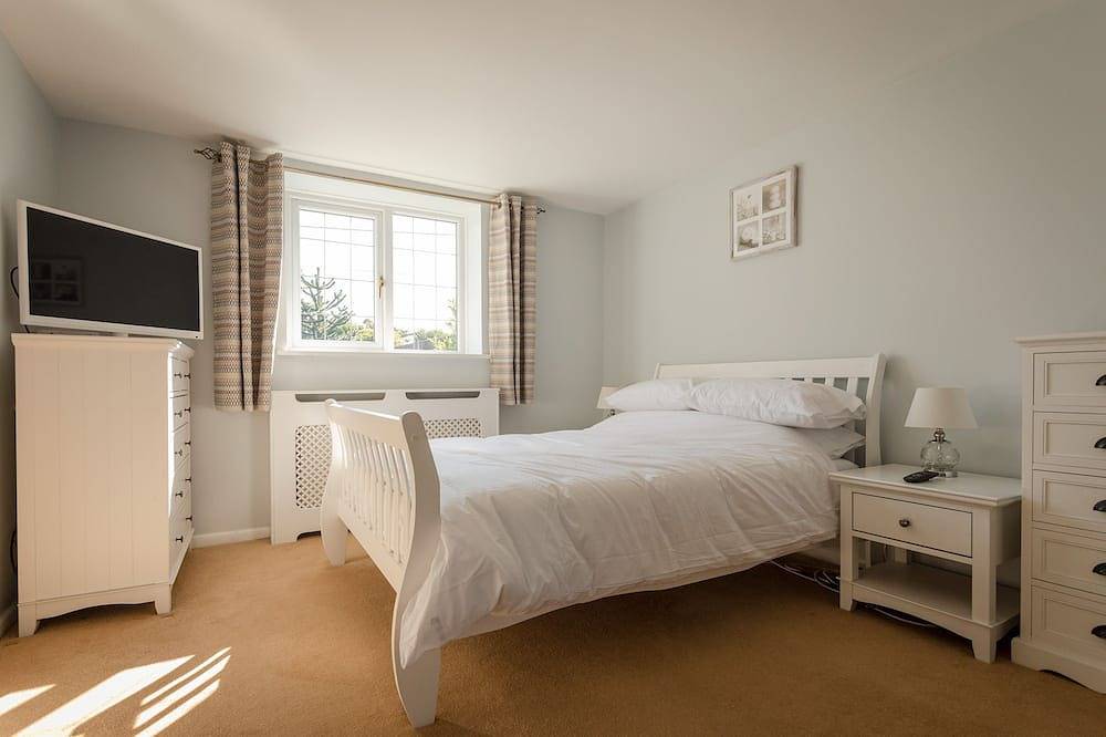 Entire apartment, Edelweiss | East Ruston Cottages in Happisburgh, Norfolk