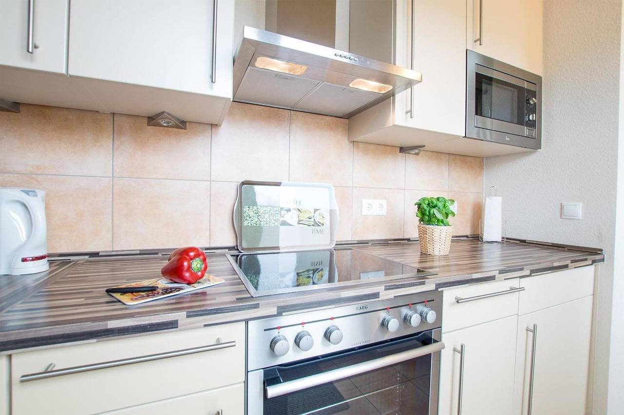 Strandnahes Ferienhaus für 4 Personen und Hund mit Kamin, Terrasse und Sauna in Südstrand Pelzerhaken, Ostholstein