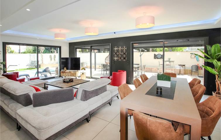 Location de vacances pour 10 personnes, avec terrasse et piscine à Avignon - 4