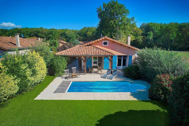 Ferienhaus für 4 Personen, mit Pool